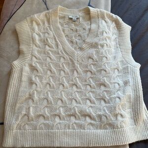 Chic Cream V-Neck Sweater Vest